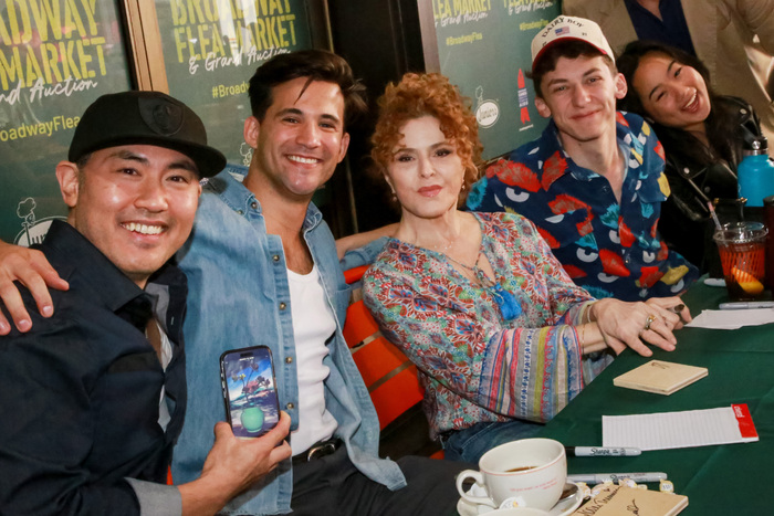 Photos: Broadway Flea Market & Grand Auction Raises Record $1,633,803 Image