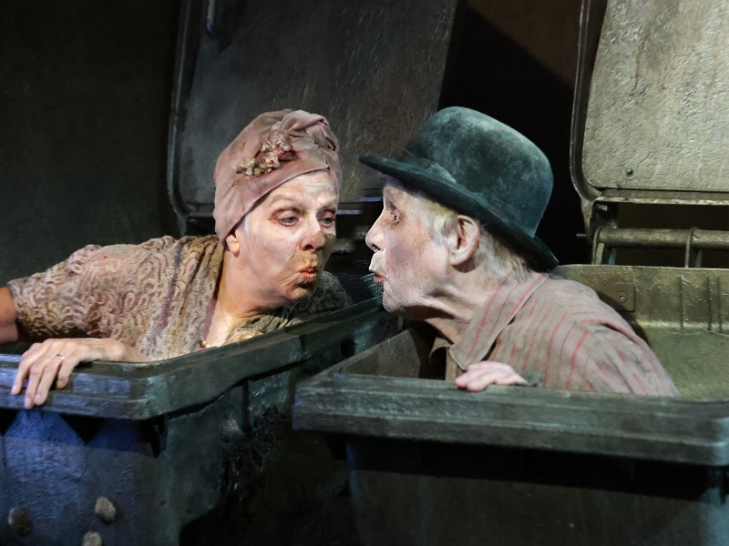 Review: ENDGAME, Starring Douglas Hodge, Theatre Royal Bath Image