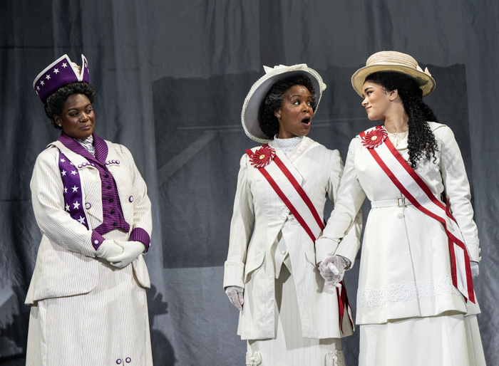 Photos: SUFFS North American Tour Marches On Image