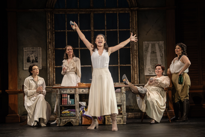 Photos: SUFFS North American Tour Marches On Image