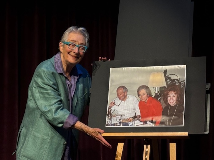 Photos: LESBO SOLO: MY GAY HISTORY PLAY at The Marsh Image