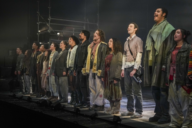 REVIEW: RENT Returns To Sydney with a Large Scale Production for the Joan Sutherland Theatre at the Sydney Opera House. Image