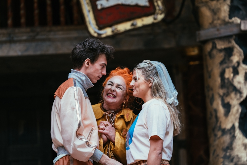 Review: TROILUS AND CRESSIDA, Shakespeare's Globe Image