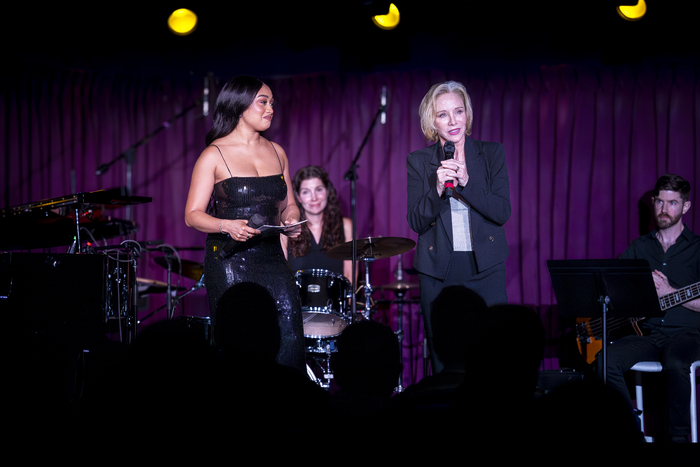 写真: ジャスミン・エイミー・ロジャースらがBC/EFAを支援する