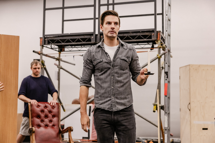 Photos: A CHRISTMAS CAROL GOES WRONG Cast in Rehearsals Image