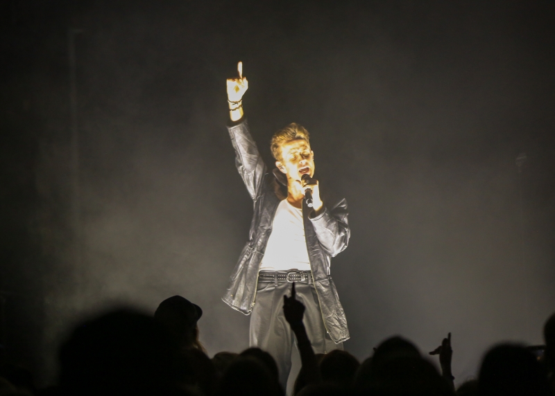 Review: JOEY MCINTYRE at Varsity Theater Image