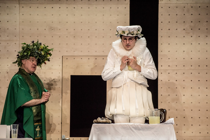 Photos: English National Opera's ALBERT HERRING Image