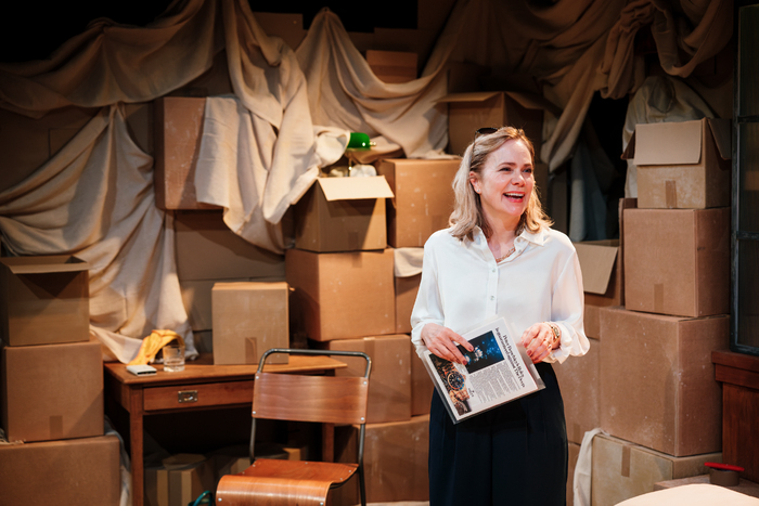 Photos: RAGDOLL at Jermyn Street Theatre. Image