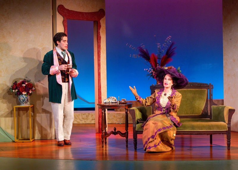 Review: THE IMPORTANCE OF BEING EARNEST at Austin Playhouse Image