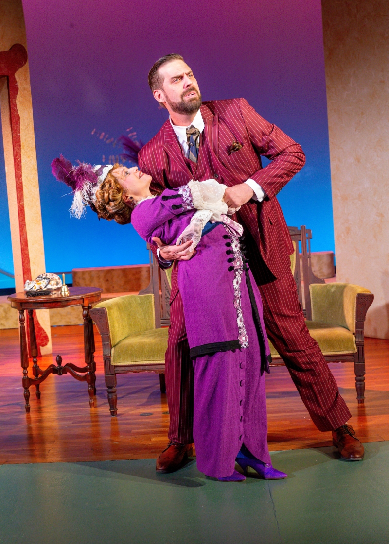 Review: THE IMPORTANCE OF BEING EARNEST at Austin Playhouse Image