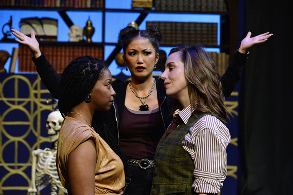 Photos: MS. HOLMES & MS. WATSON–APT. 2B Opens At International City Theatre Image