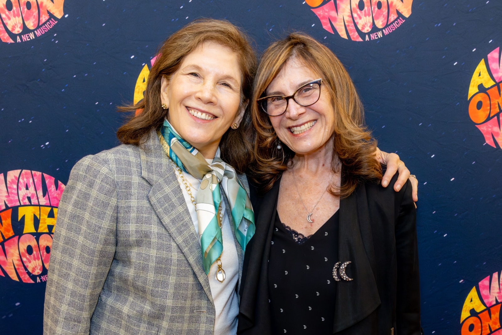 Photos: A WALK ON THE MOON Cast Meets the Press Image