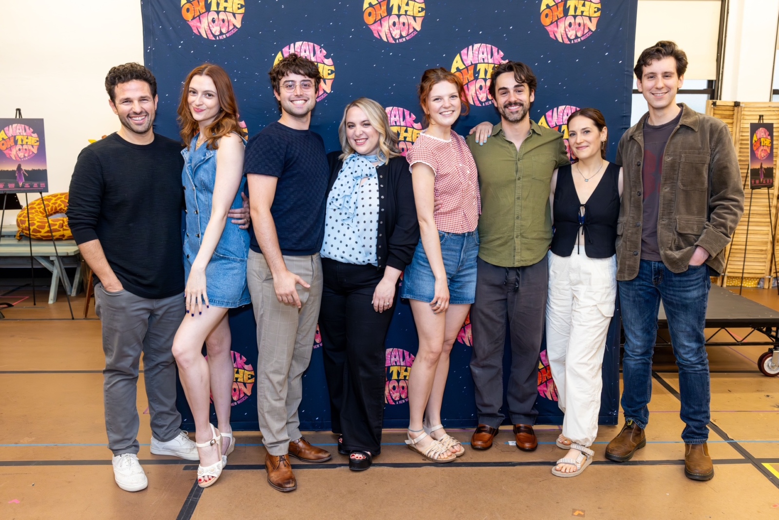 Photos: A WALK ON THE MOON Cast Meets the Press Image