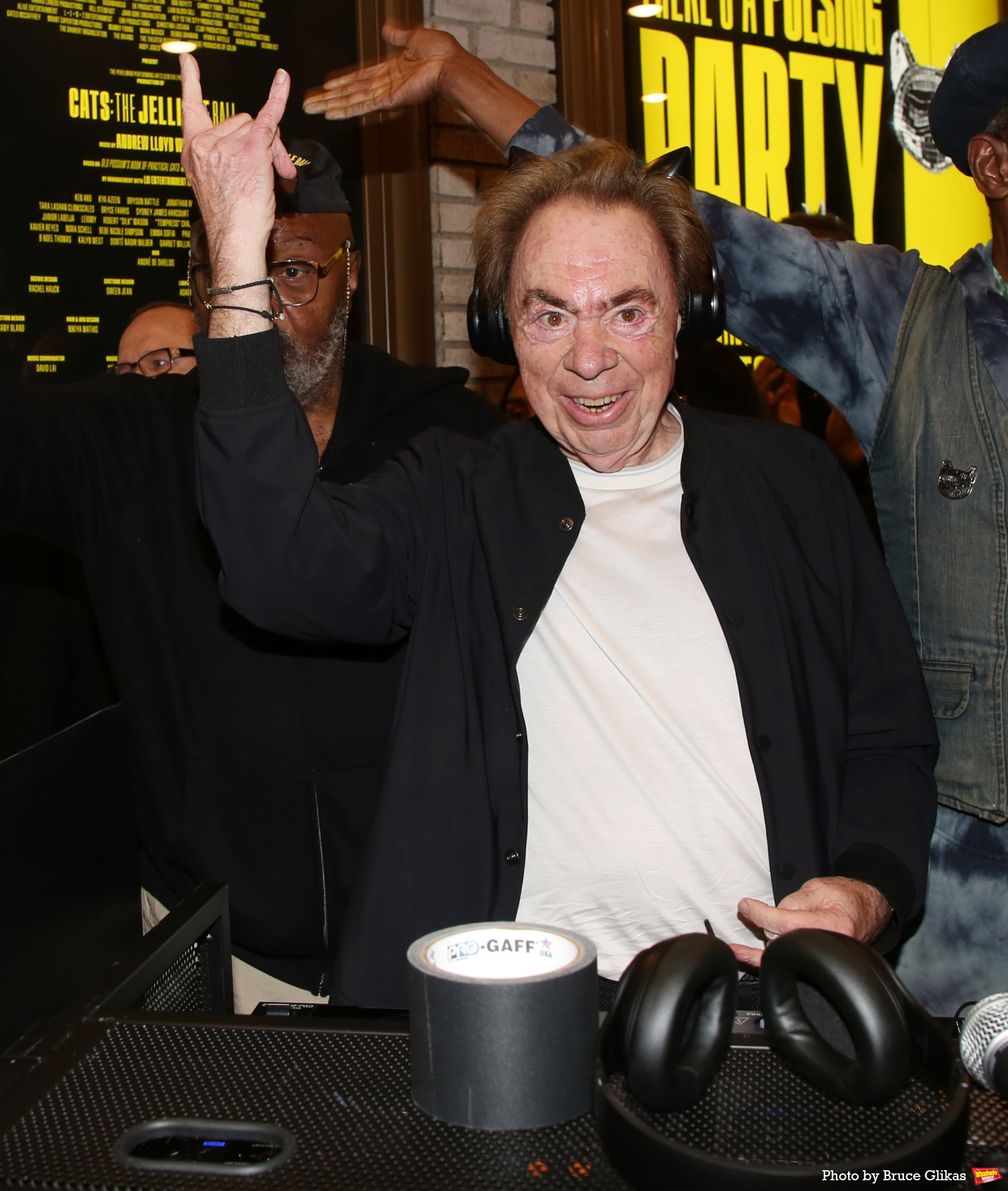 Photos: Andrew Lloyd Webber Makes Guest DJ Appearance at CATS: THE JELLICLE BALL Image