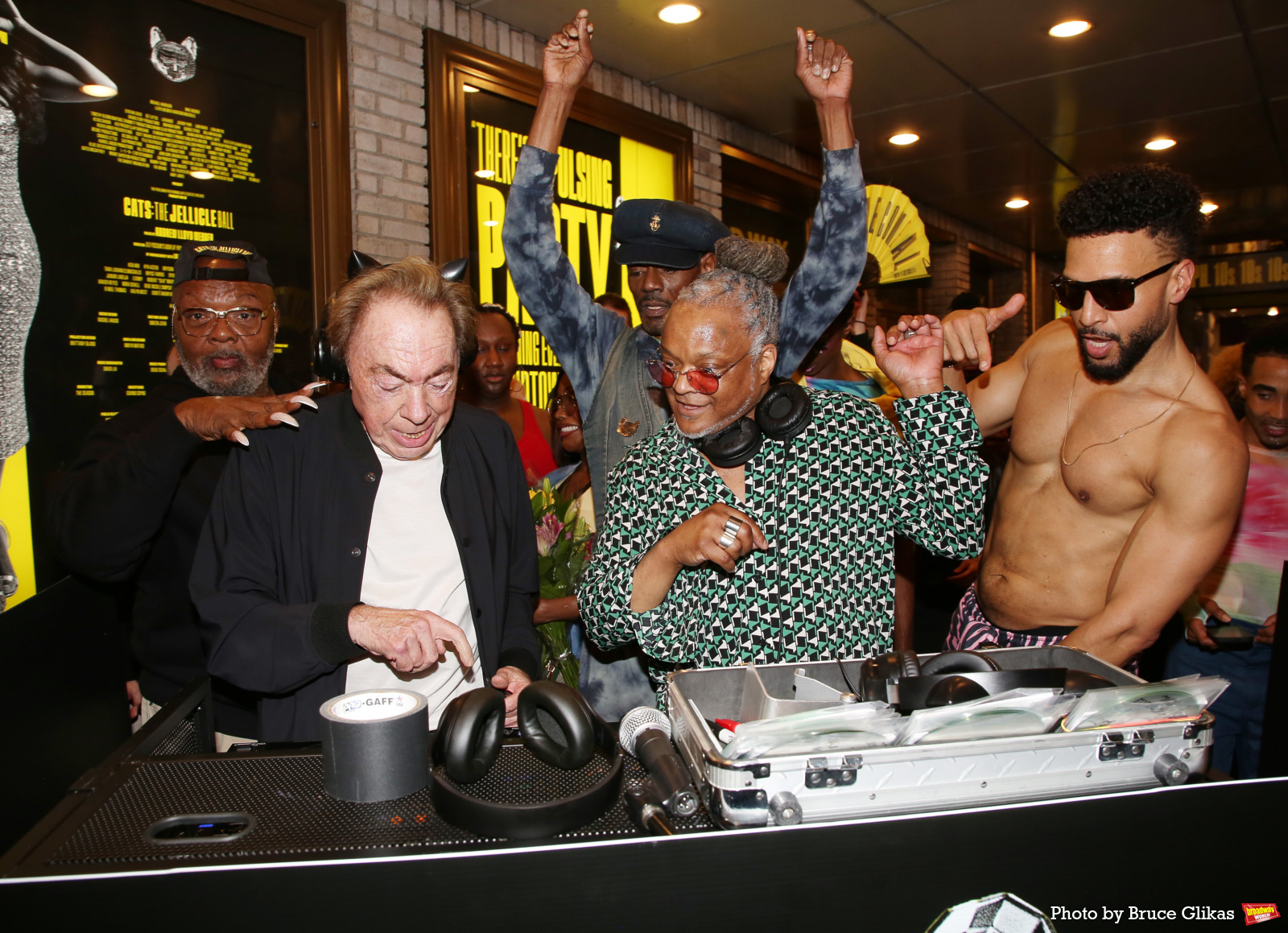 Photos: Andrew Lloyd Webber Makes Guest DJ Appearance at CATS: THE JELLICLE BALL Image