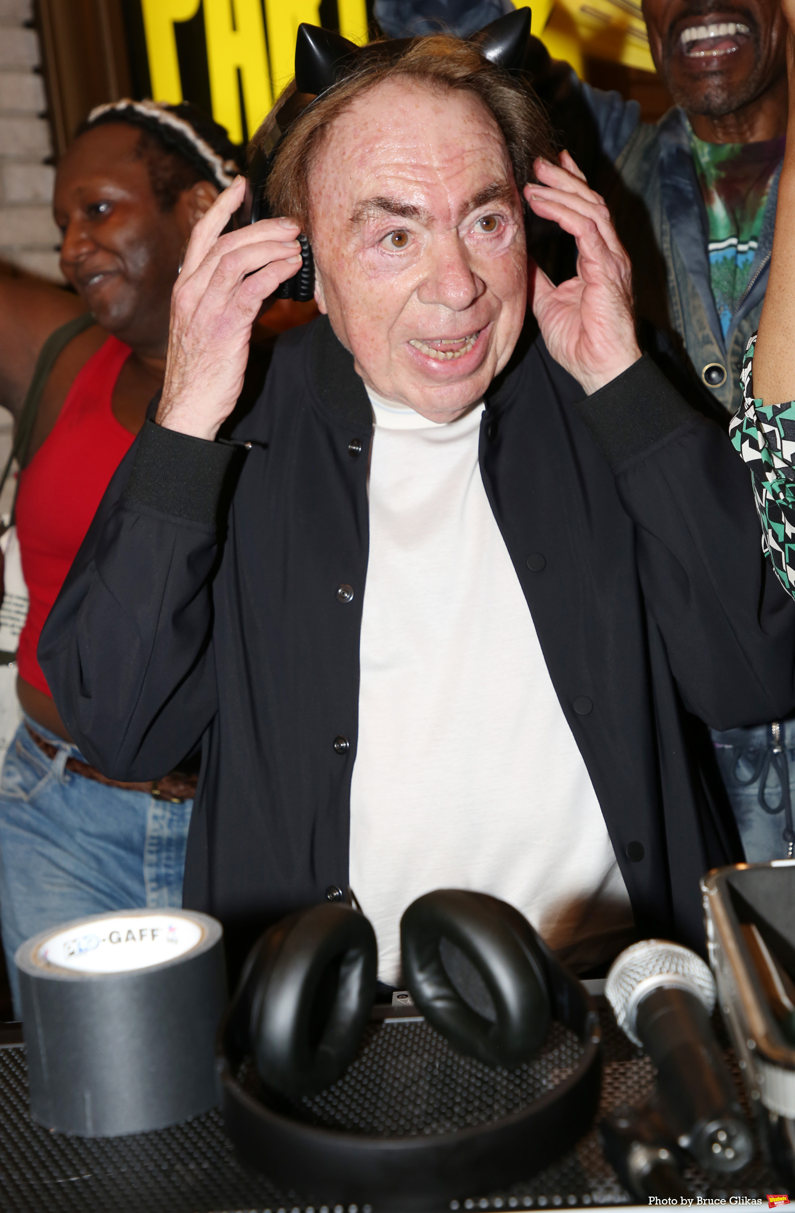 Photos: Andrew Lloyd Webber Makes Guest DJ Appearance at CATS: THE JELLICLE BALL Image