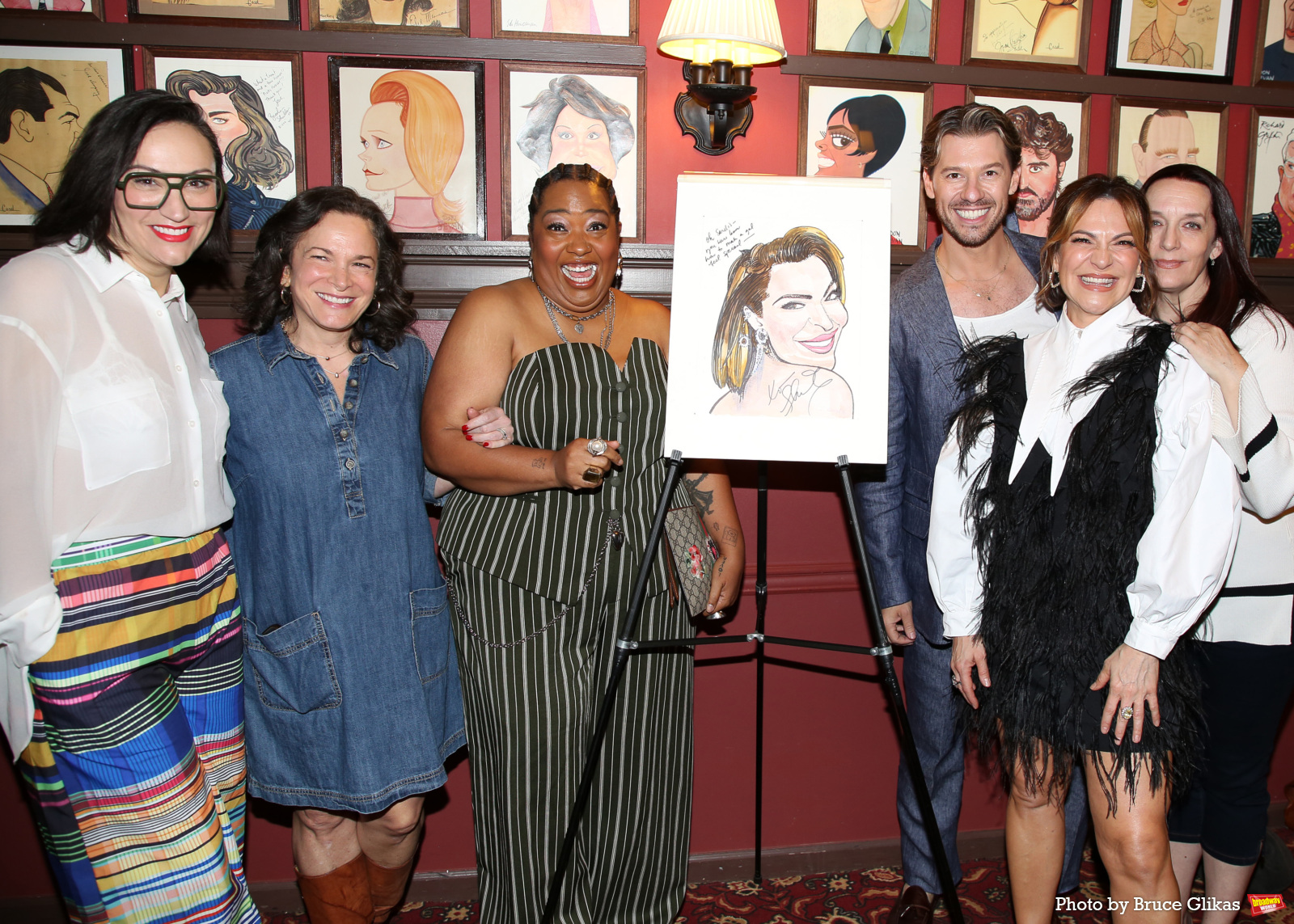 Photos: THE LOST BOYS' Shoshana Bean Receives Portrait at Sardi's Image