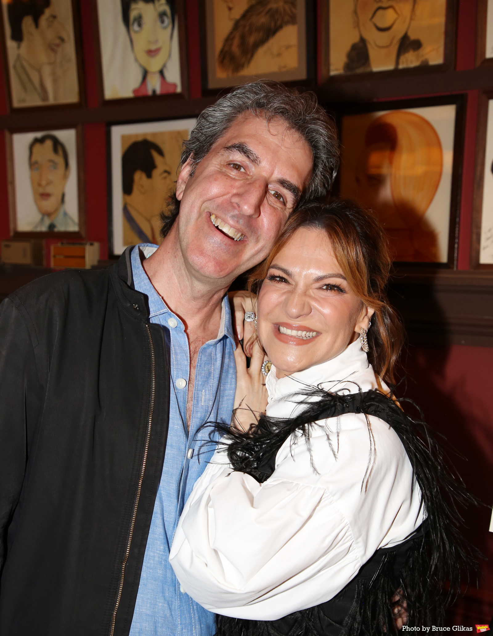 Photos: THE LOST BOYS' Shoshana Bean Receives Portrait at Sardi's Image