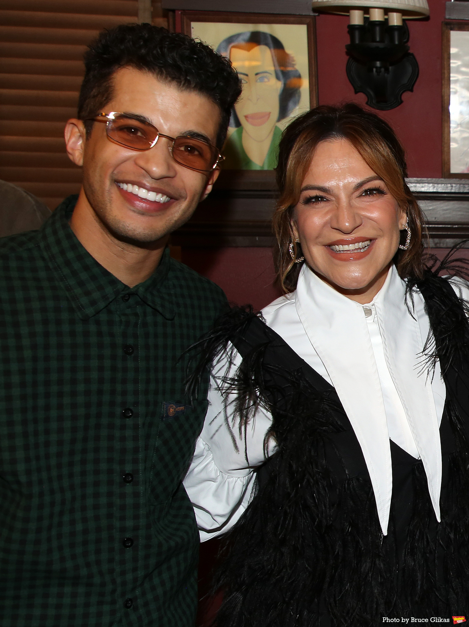 Photos: THE LOST BOYS' Shoshana Bean Receives Portrait at Sardi's Image