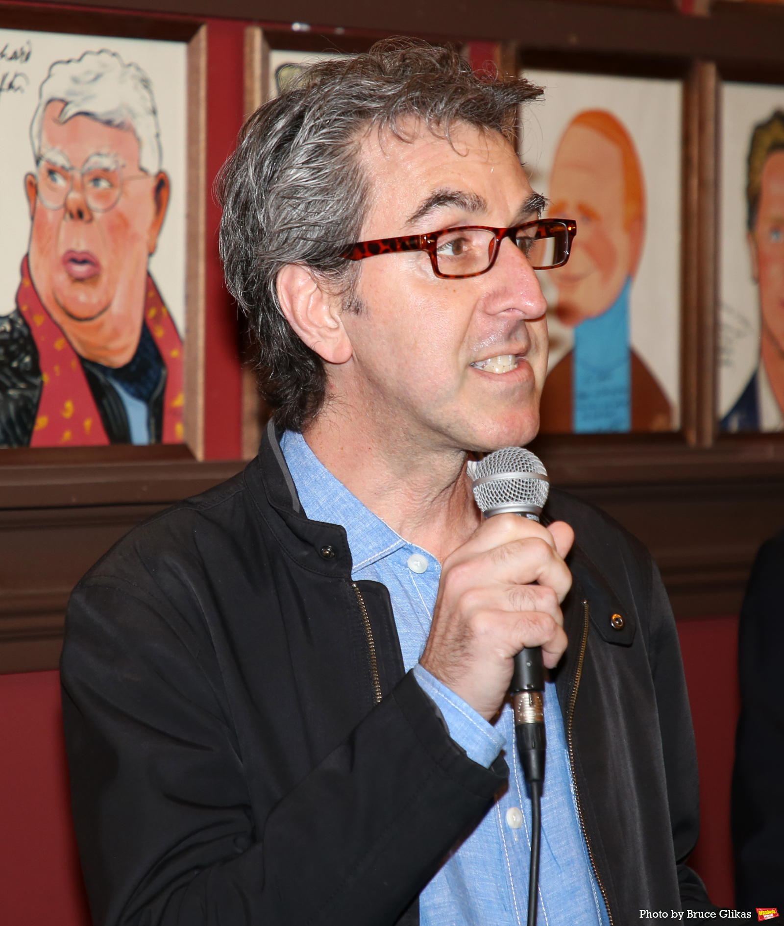 Photos: THE LOST BOYS' Shoshana Bean Receives Portrait at Sardi's Image