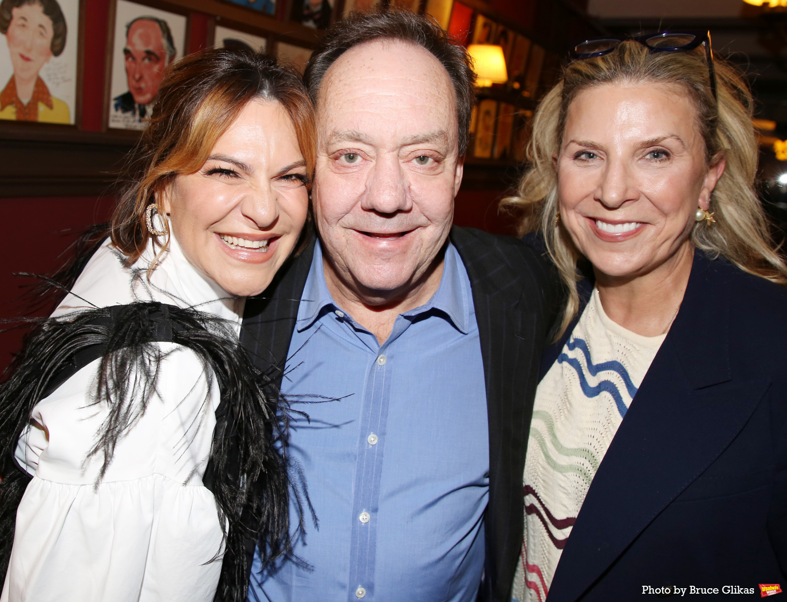 Photos: THE LOST BOYS' Shoshana Bean Receives Portrait at Sardi's Image