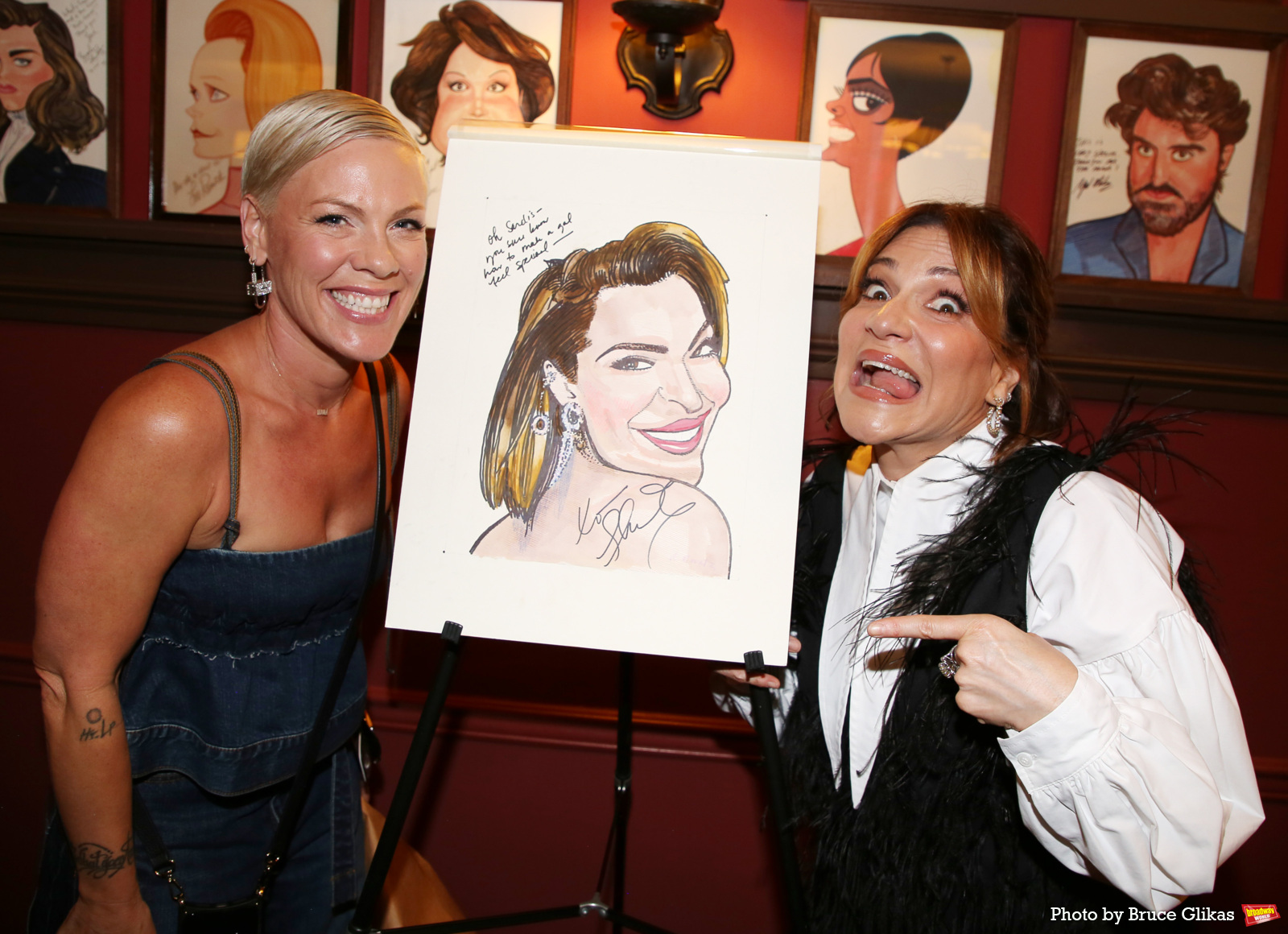 Photos: THE LOST BOYS' Shoshana Bean Receives Portrait at Sardi's Image