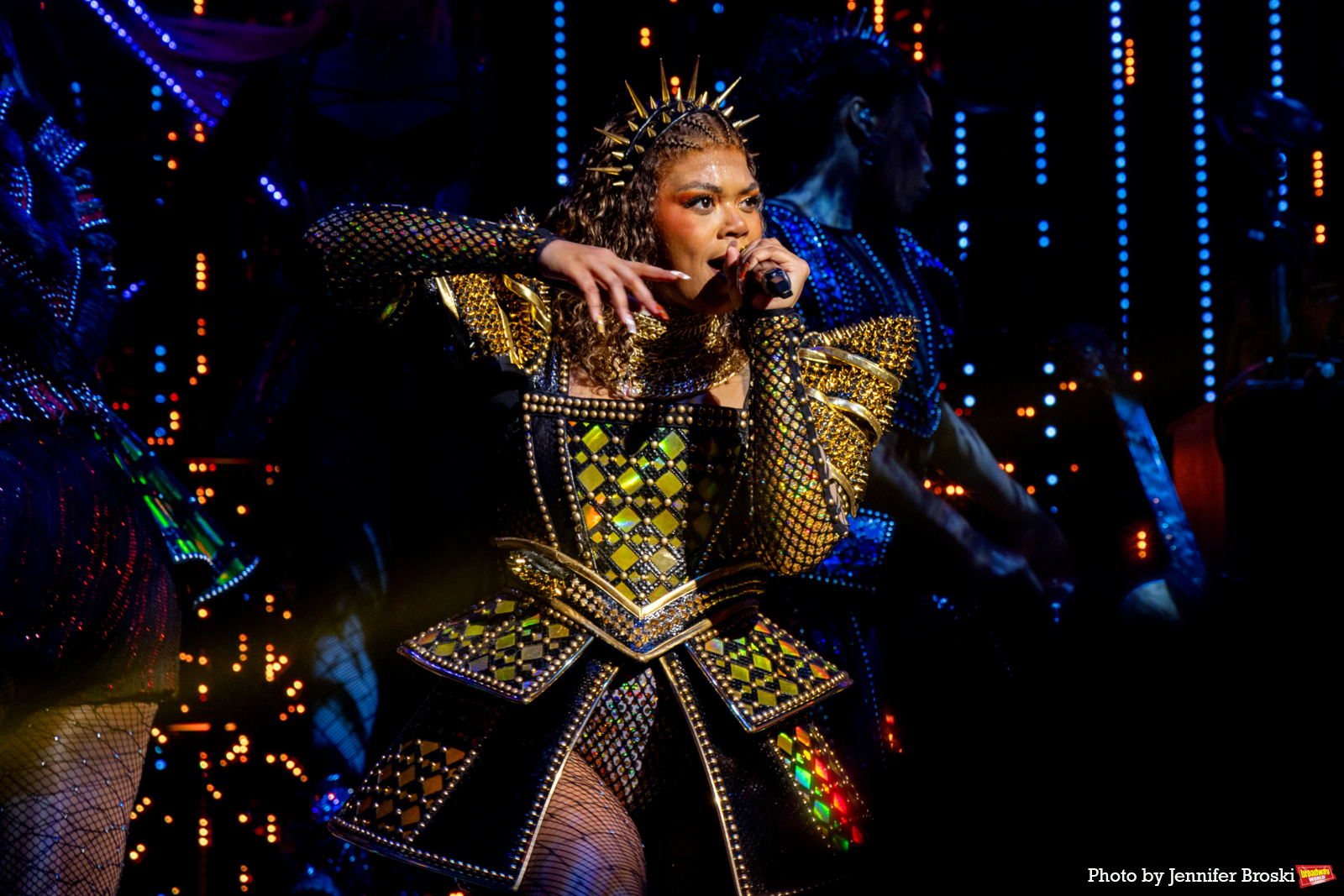 Photos: Kirstin Maldonado Takes First Bows in SIX THE MUSICAL on Broadway Image