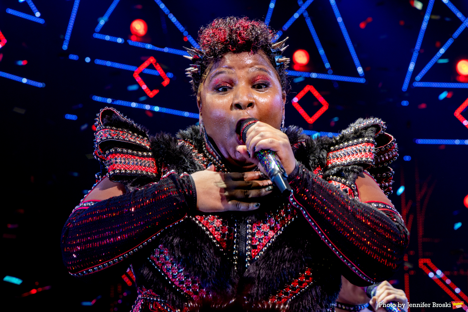 Photos: Kirstin Maldonado Takes First Bows in SIX THE MUSICAL on Broadway Image