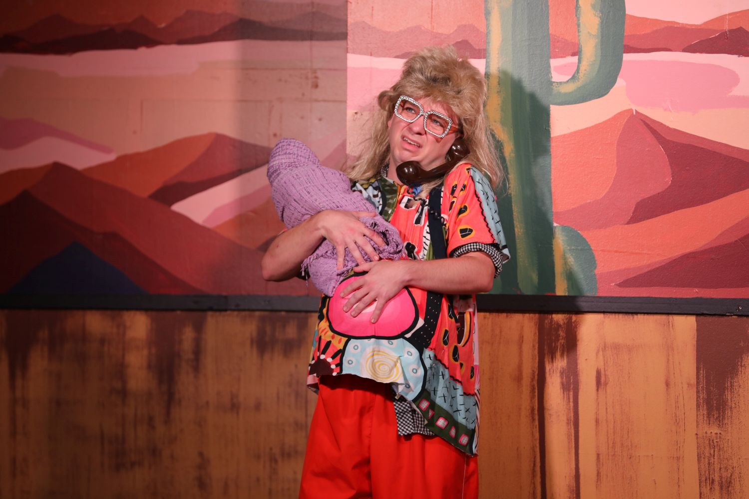 Review: TUNA DOES VEGAS at Murry's Dinner Playhouse in Little Rock Image