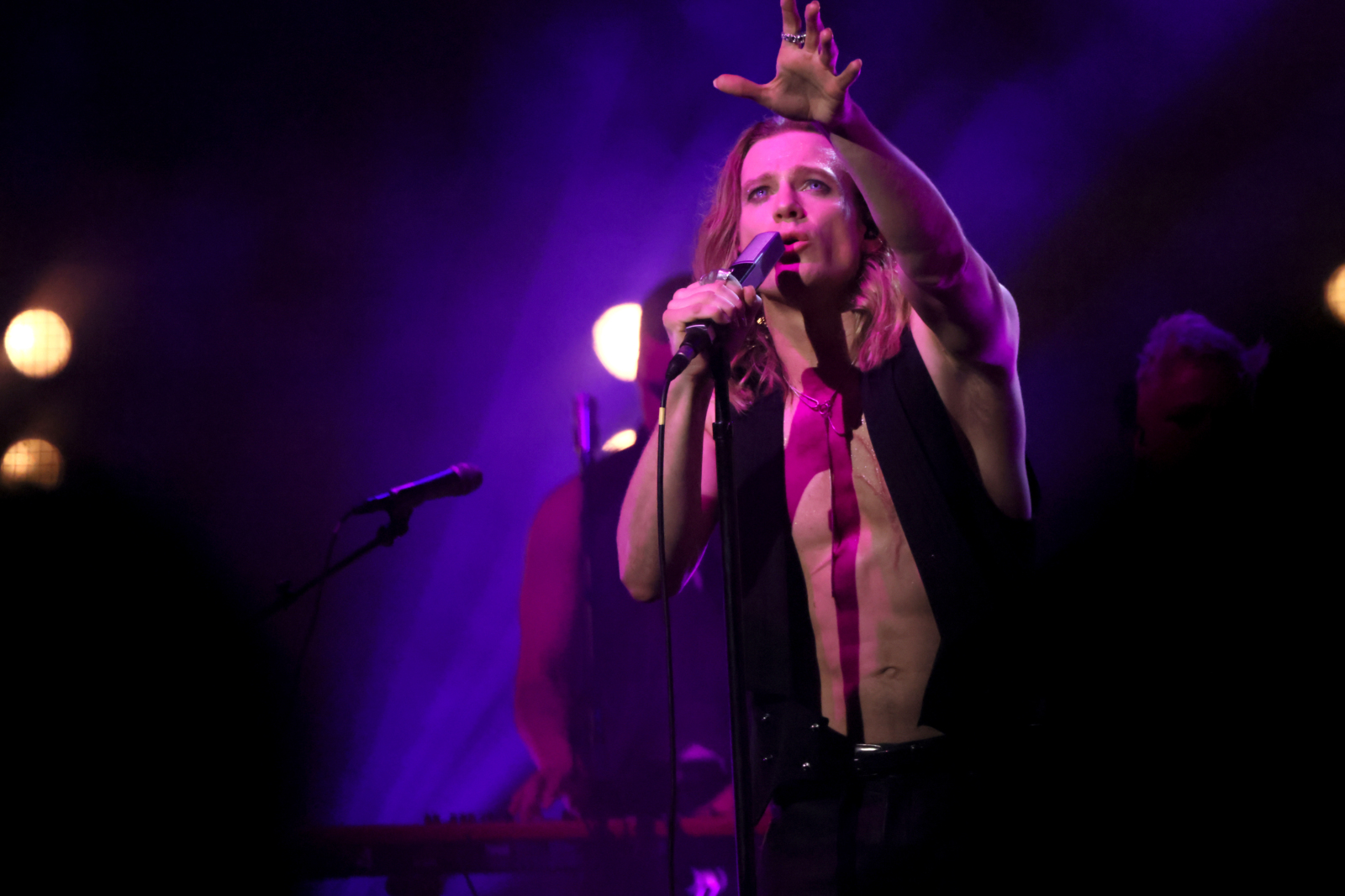 Photos: Inside THE VAMPIRE LESTAT's One Night Concert at the Beacon Theatre Image