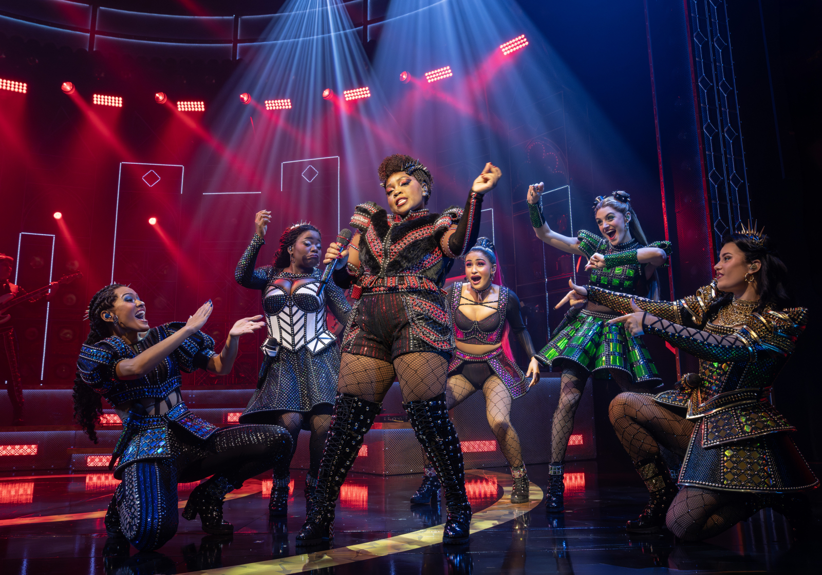 Review: SIX: THE MUSICAL at Dr. Phillips Center For The Performing Arts Image