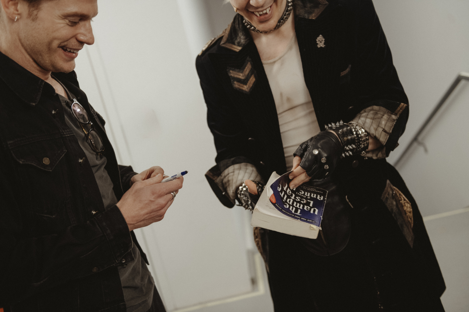 Photos: THE VAMPIRE LESTAT's Sam Reid Visits THE LOST BOYS on Broadway Image