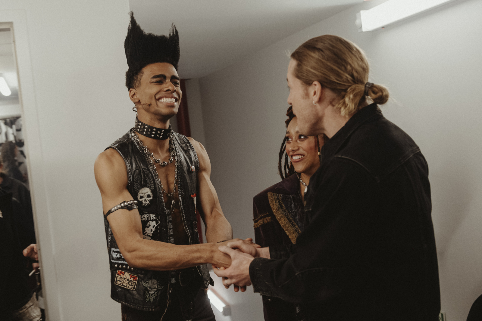 Photos: THE VAMPIRE LESTAT's Sam Reid Visits THE LOST BOYS on Broadway Image
