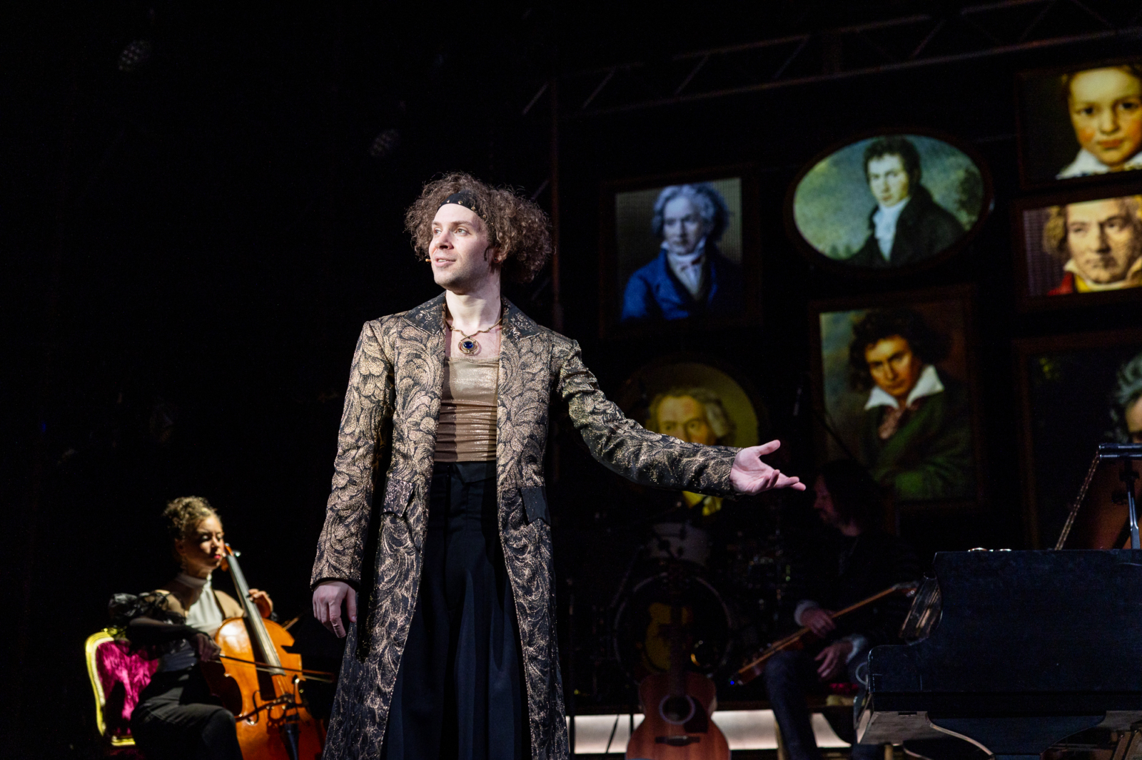 Photos: MOZART TO POP CHART Now Playing at The Cape Playhouse Image
