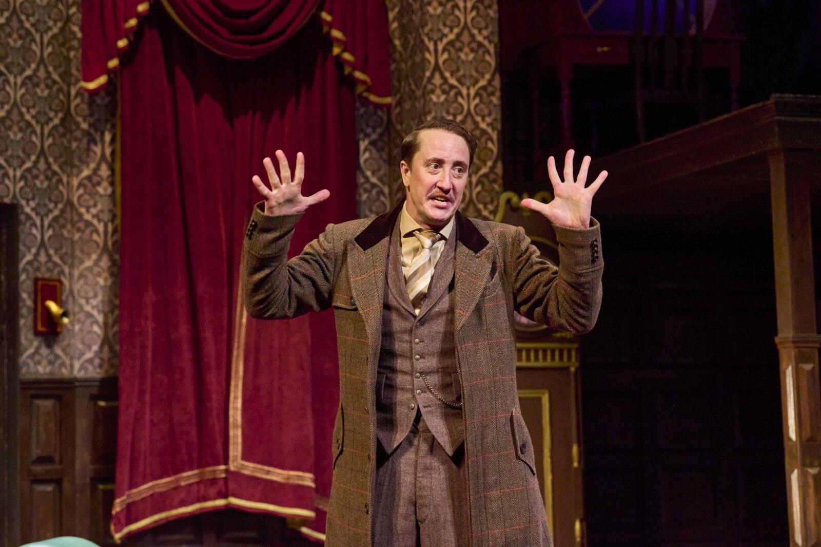 Photos: THE PLAY THAT GOES WRONG 13th West End Cast Takes the Stage Image