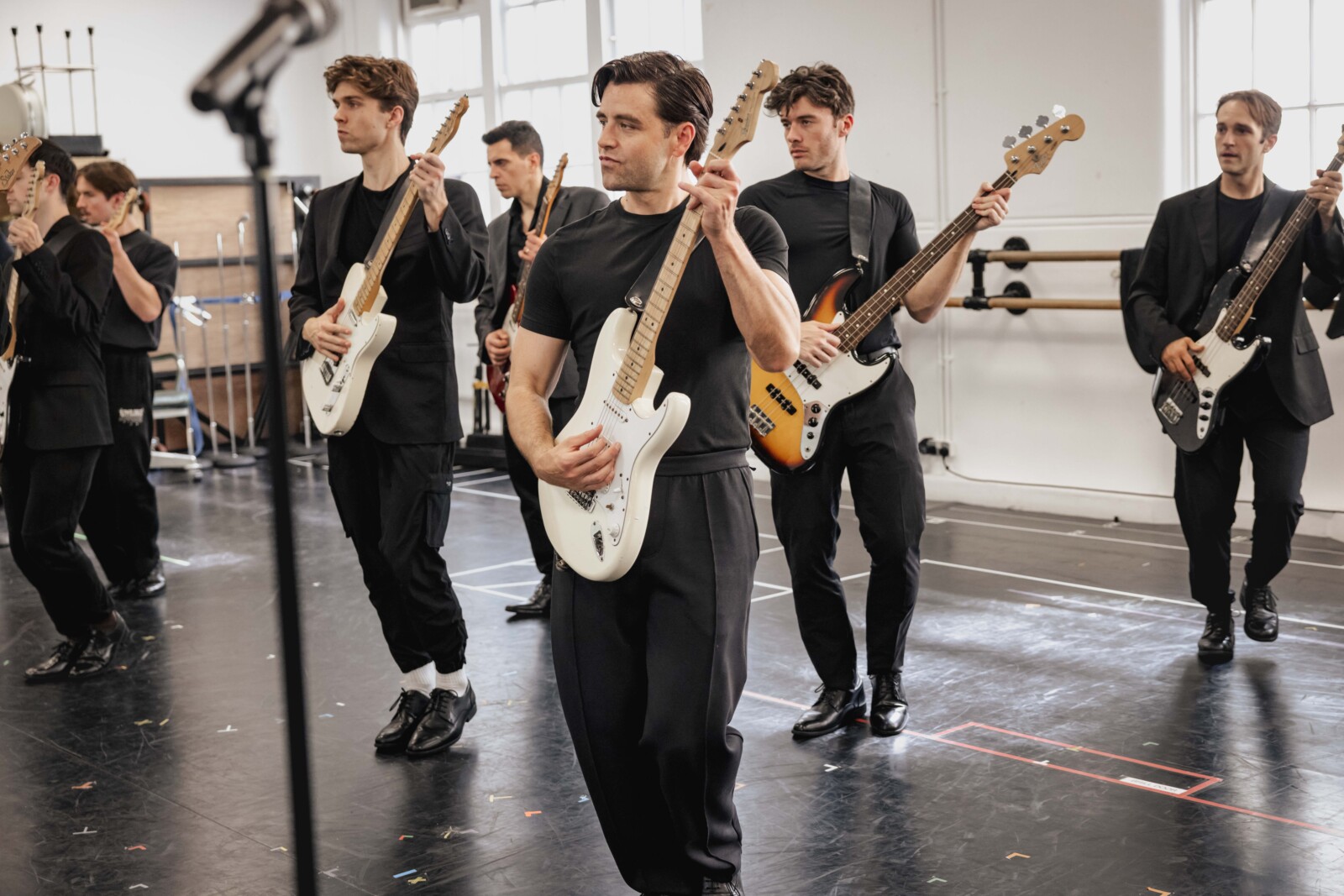 Photos: JERSEY BOYS 20th Anniversary UK & Ireland Tour in Rehearsal Image