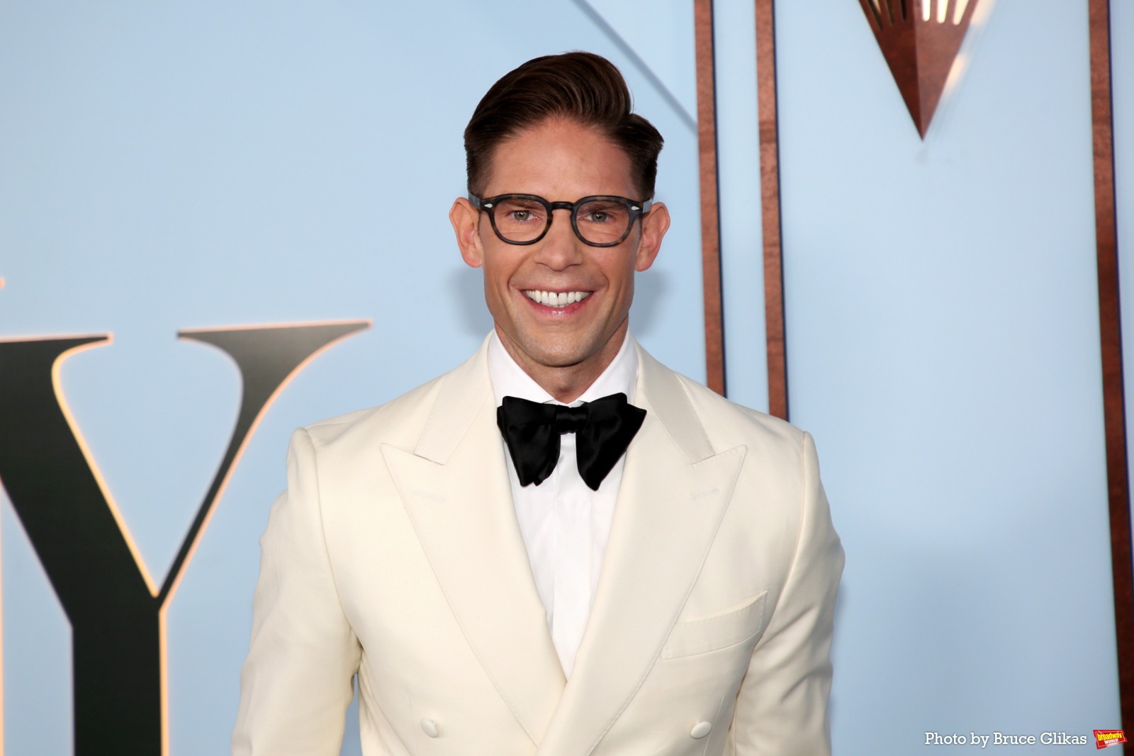 Photos: 2026 Tony Awards- Stars Walk the Red Carpet Image