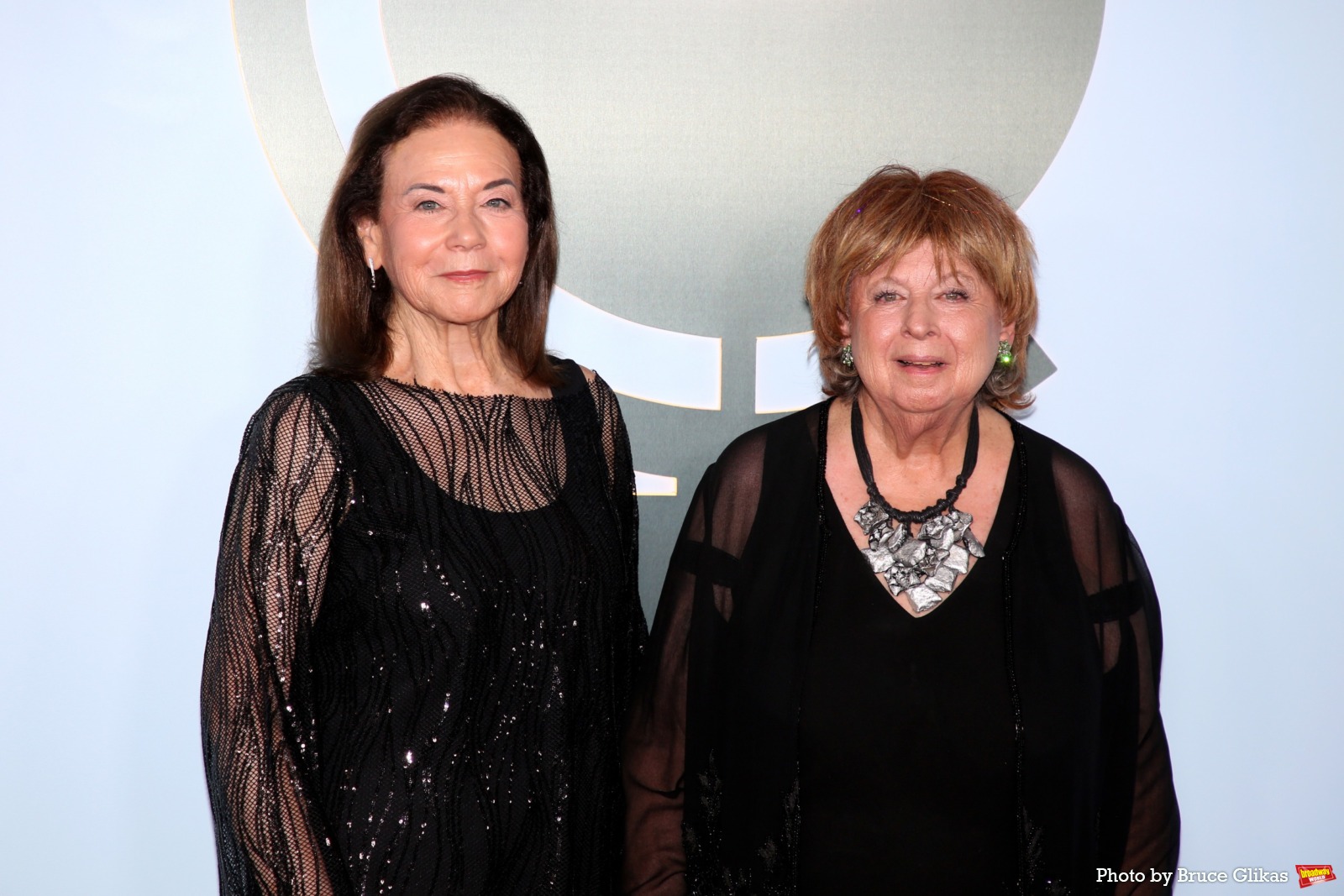 Photos: 2026 Tony Awards- Stars Walk the Red Carpet Image