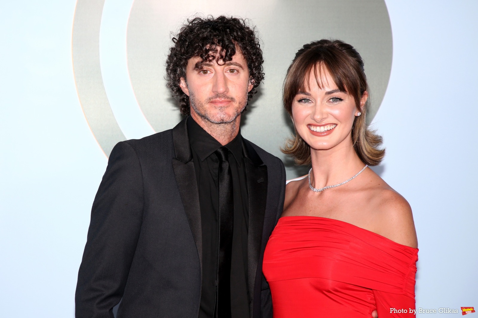 Photos: 2026 Tony Awards- Stars Walk the Red Carpet Image