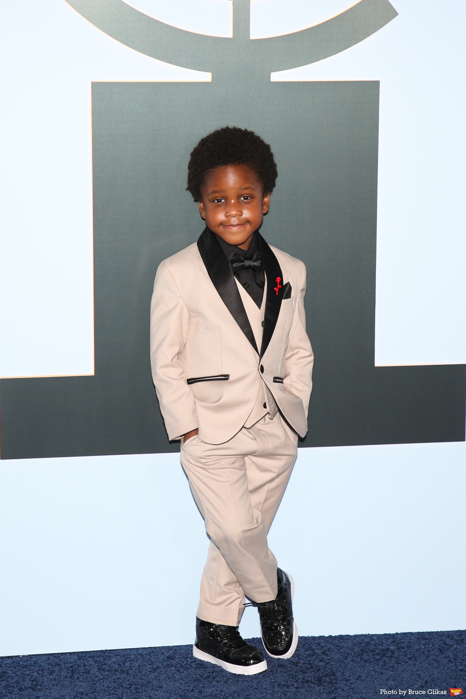 Photos: 2026 Tony Awards- Stars Walk the Red Carpet Image