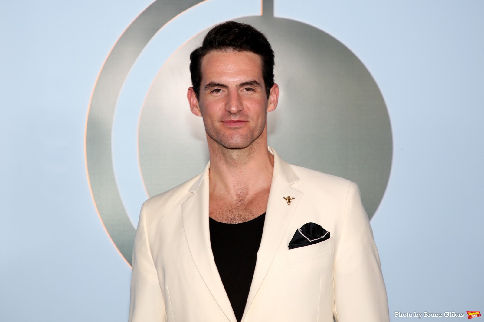 Photos: 2026 Tony Awards- Stars Walk the Red Carpet Image