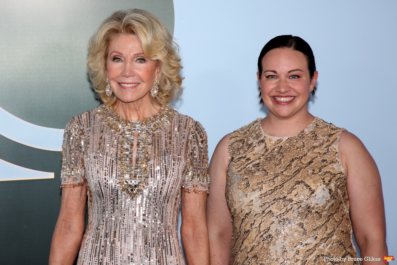 Photos: 2026 Tony Awards- Stars Walk the Red Carpet Image