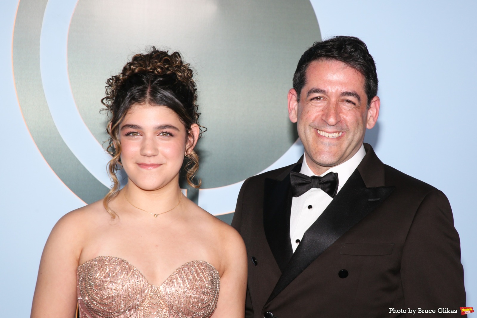 Photos: 2026 Tony Awards- Stars Walk the Red Carpet Image