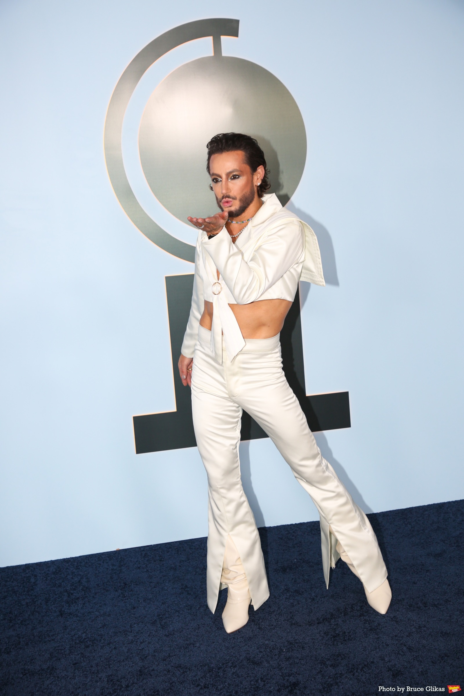 Photos: 2026 Tony Awards- Stars Walk the Red Carpet Image