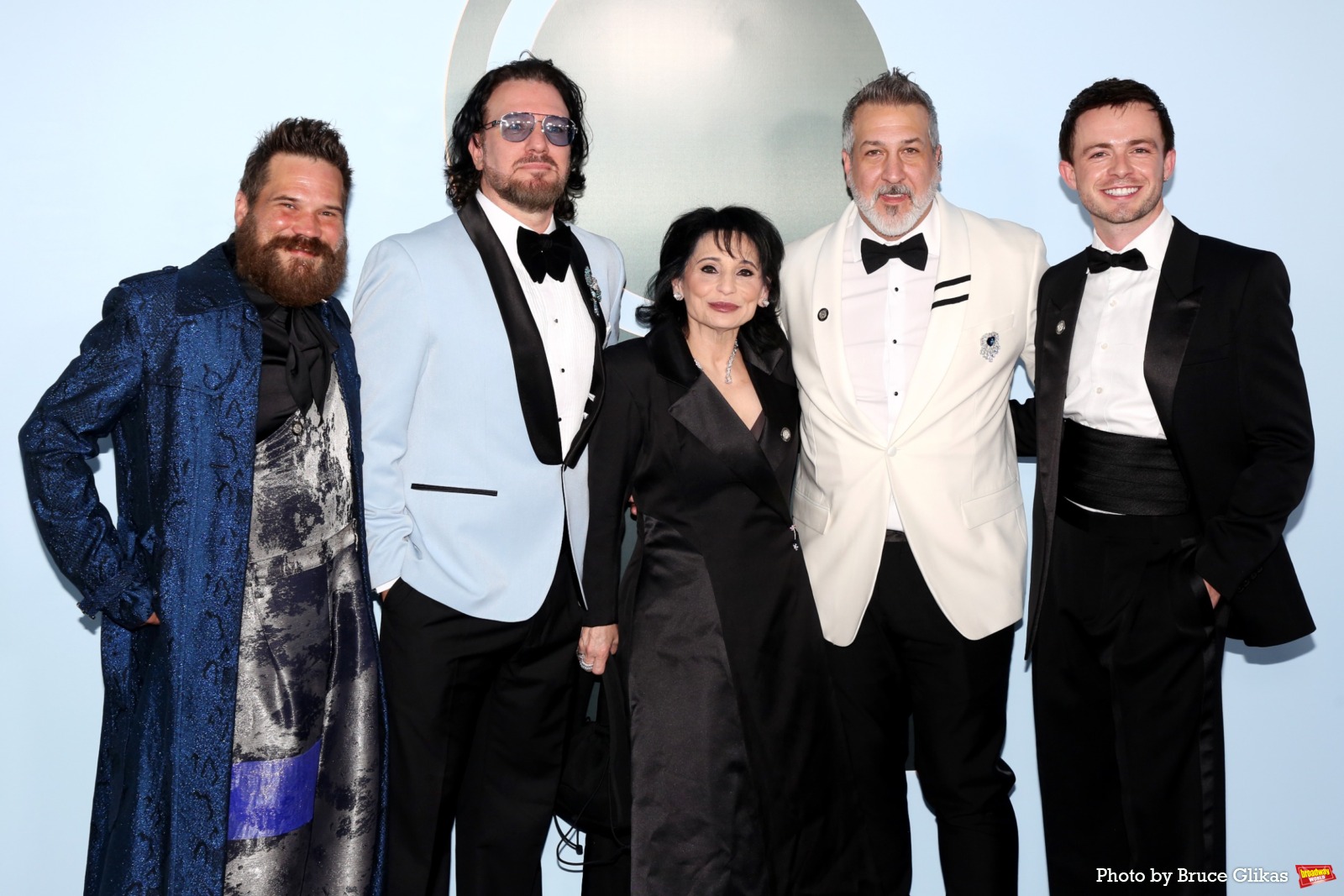 Photos: 2026 Tony Awards- Stars Walk the Red Carpet Image