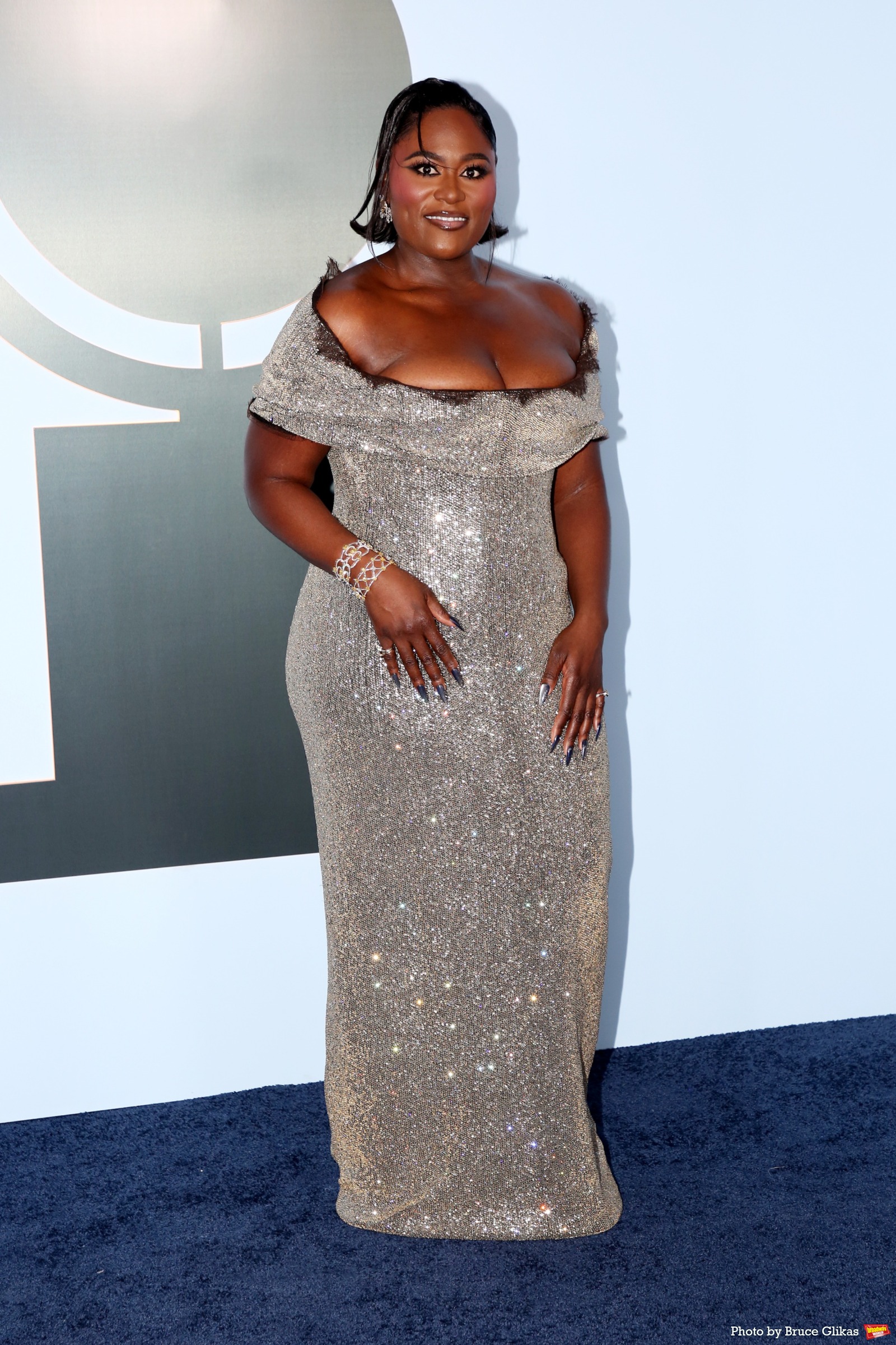 Photos: 2026 Tony Awards- Stars Walk the Red Carpet Image