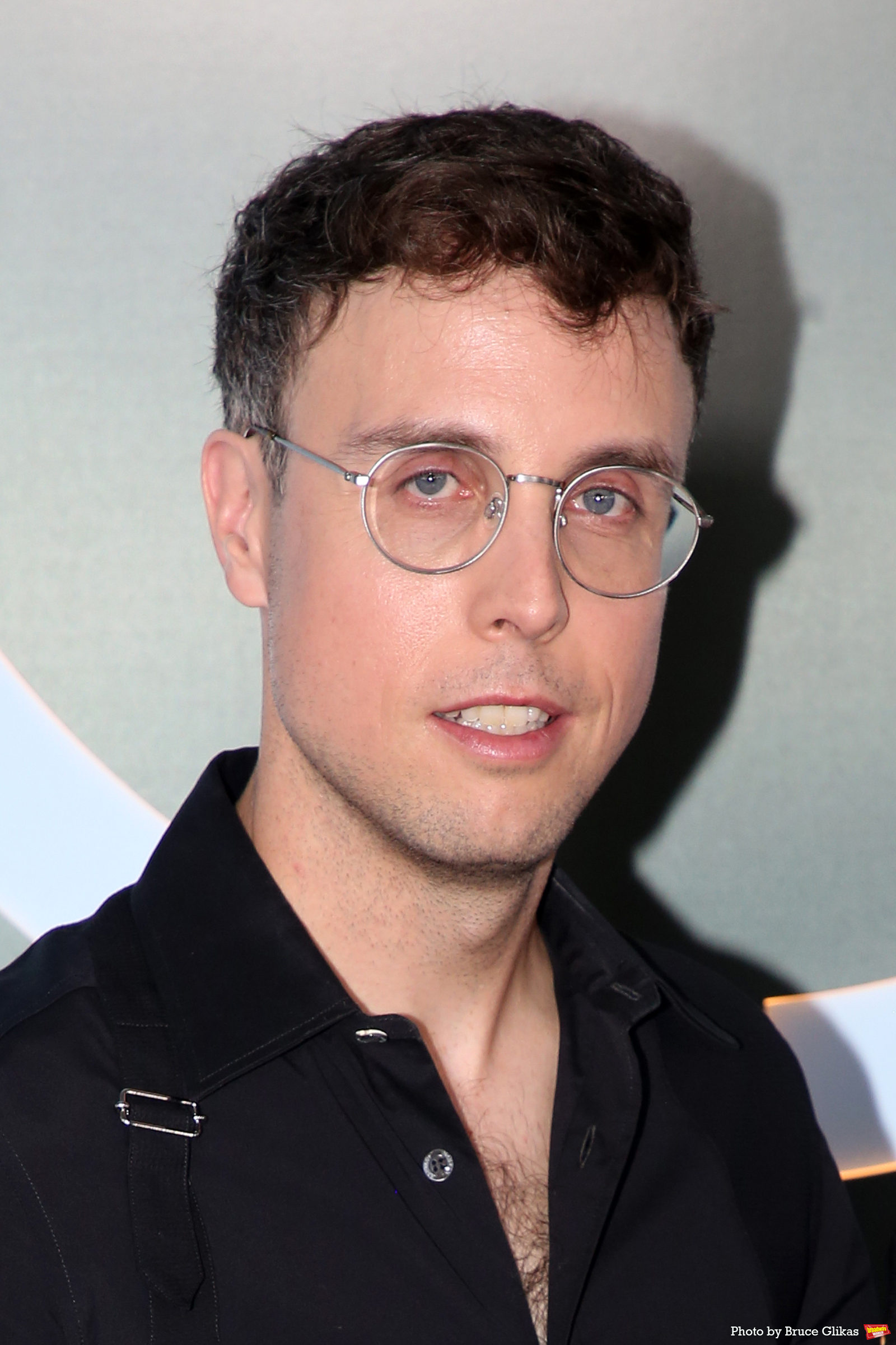 Photos: 2026 Tony Awards- Stars Walk the Red Carpet Image