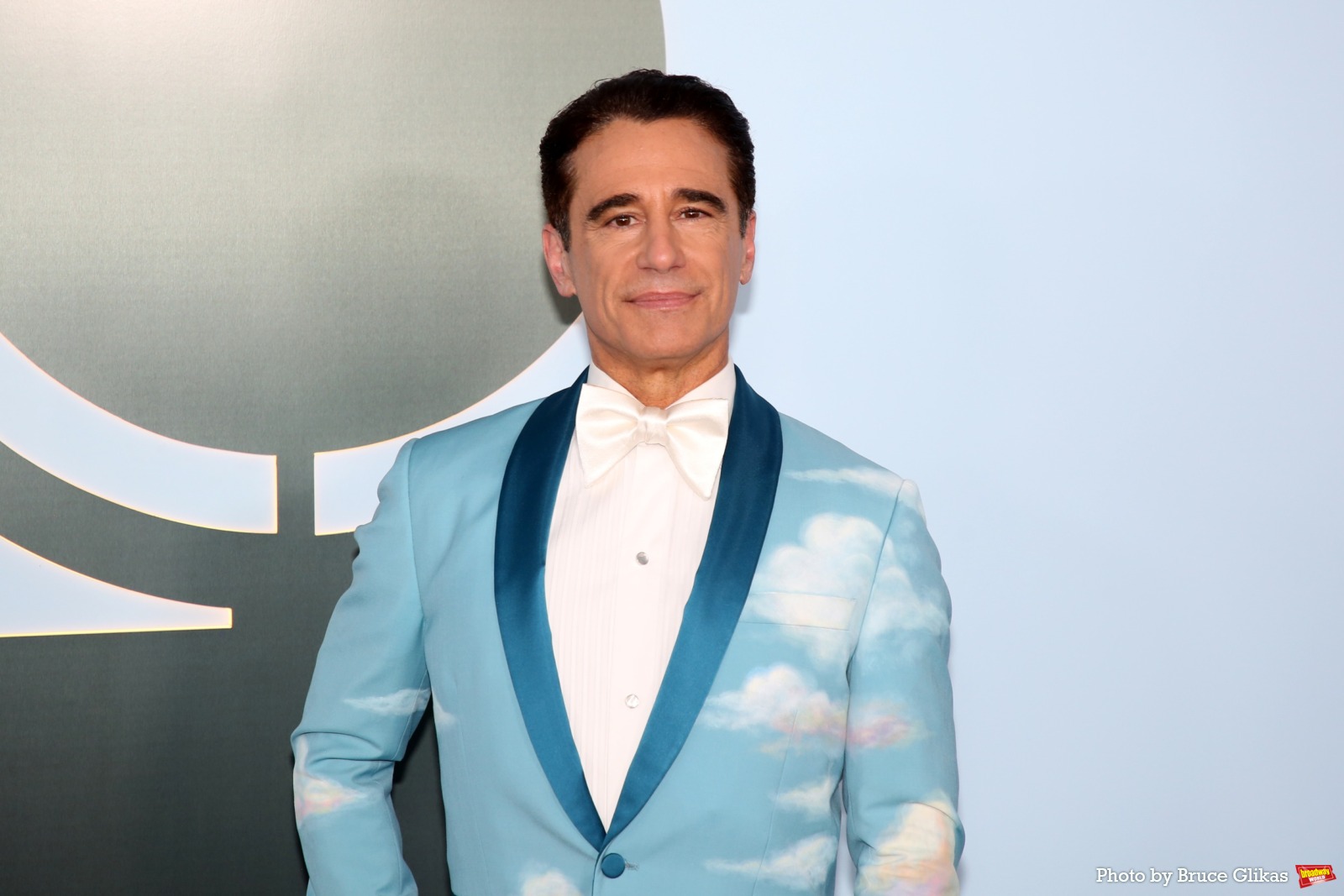 Photos: 2026 Tony Awards- Stars Walk the Red Carpet Image