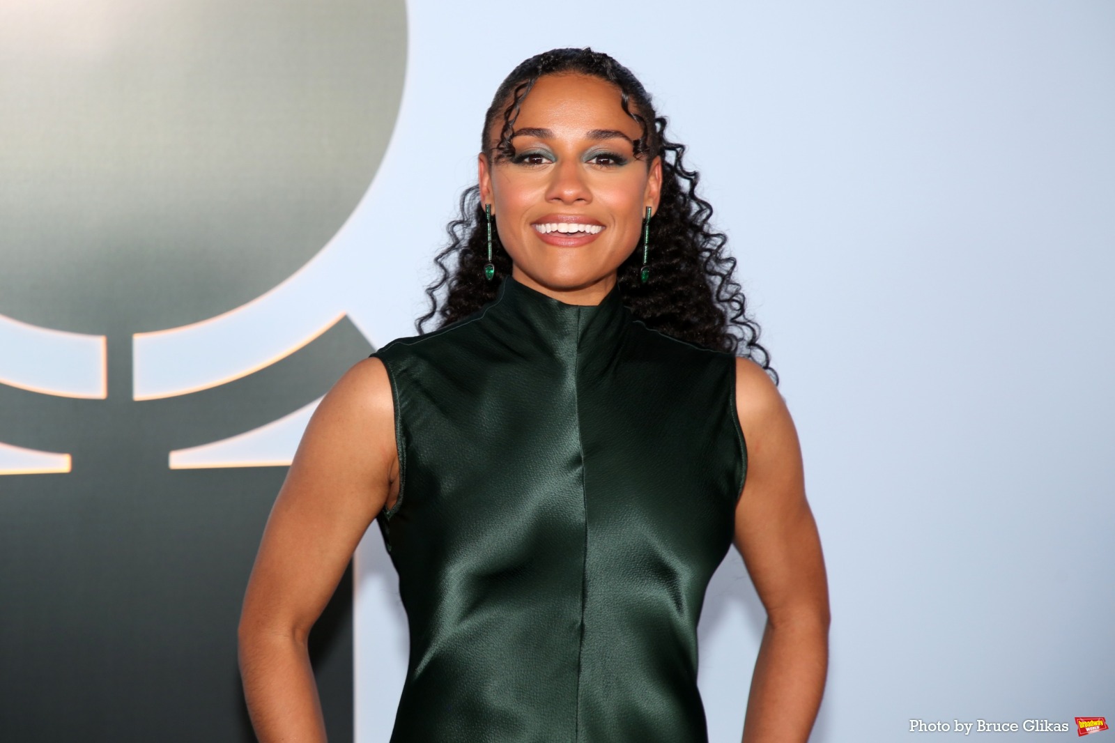 Photos: 2026 Tony Awards- Stars Walk the Red Carpet Image