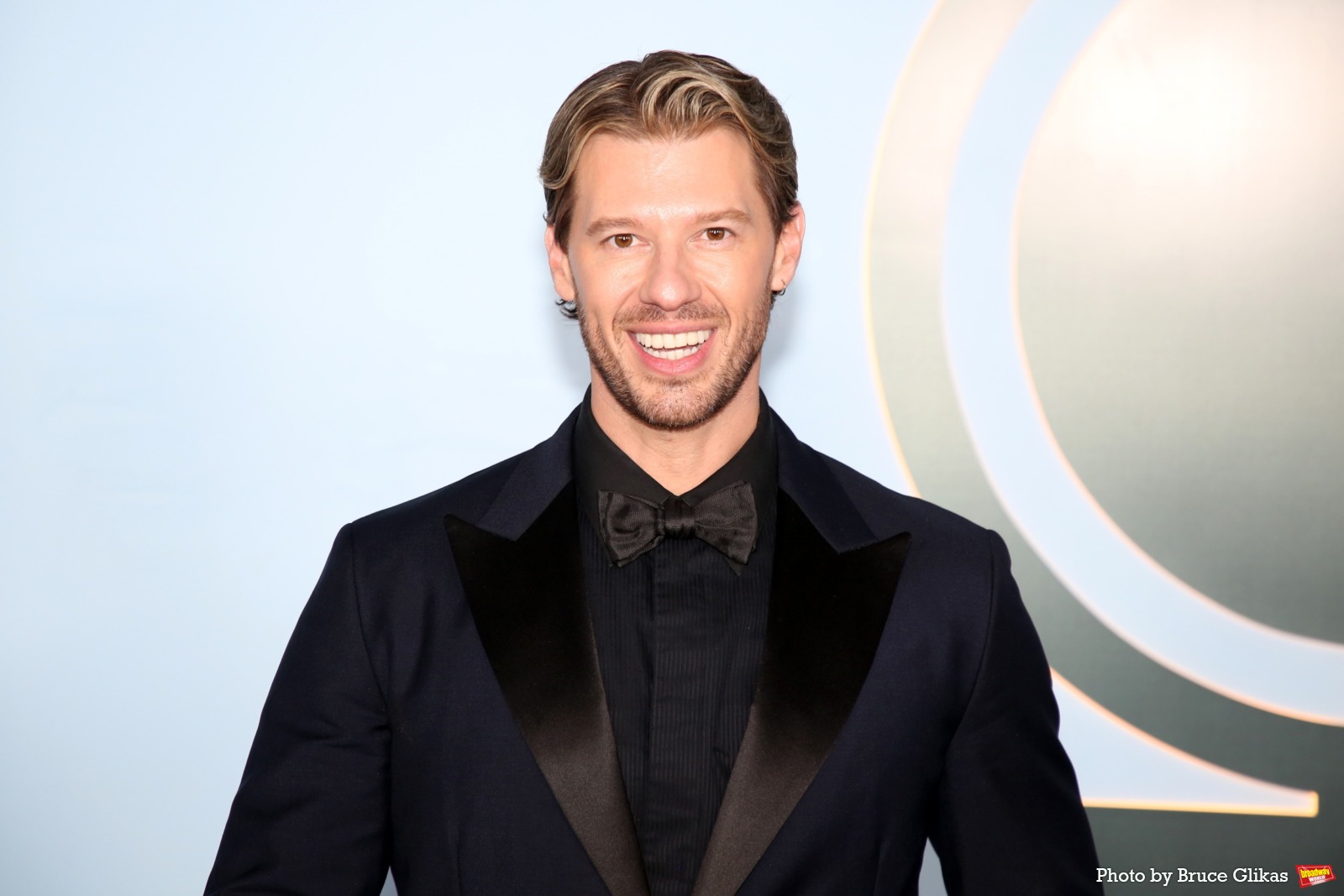 Photos: 2026 Tony Awards- Stars Walk the Red Carpet Image